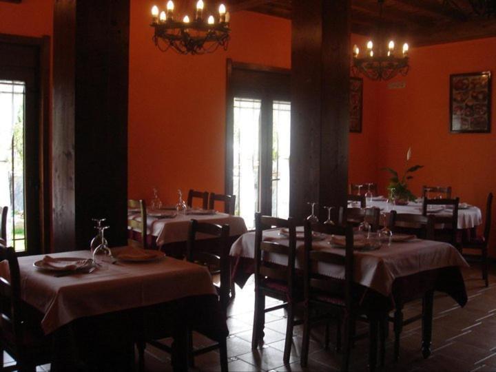 Hotel Rural El Caseron De Linarejos Eksteriør bilde